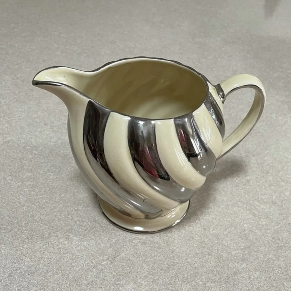 Sadler cream & silver pitcher